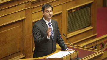 Θεοχάρης: Να έρθουν γρήγορα τα Σινούκ γιατί θα σας χρειαστούν όταν θα φεύγετε!