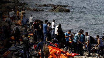 «Πονοκέφαλος» το προσφυγικό - Δεν έχει εξαλειφθεί ο κίνδυνος εξόδου από τη Σένγκεν