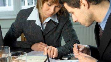 Τα νέα όρια ηλικίας σε ΕΤΑΑ και ΟΑΕΕ - Ποιοι θα πάρουν πλήρη σύνταξη