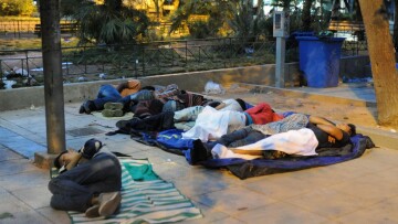 Δήμος Αθηναίων: Αφόρητη και πάλι η κατάσταση στην πλατεία Βικτωρίας