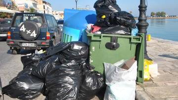 Γεμάτη σκουπίδια η Ζάκυνθος: Συνεχίζεται η κατάληψη στο ΧΥΤΑ - Από Μάρτιο ο νέος χώρος