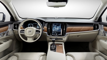 Video: Ξενάγηση στη λιμουζίνα της Volvo