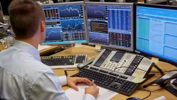 Ο «κίτρινος πυρετός» χτύπησε και τον Dow Jones 