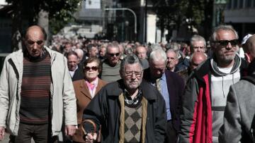 Συντάξεις: Πισώπλατη μαχαιριά Κατρούγκαλου στους ασφαλισμένους