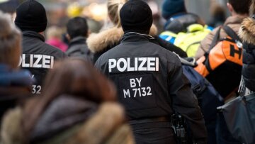 Αναγνωρίστηκαν τρεις ύποπτοι για τις σεξουαλικές επιθέσεις στην Κολωνία