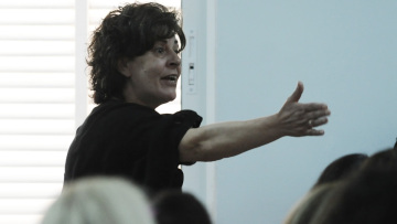 Συγκλονίζει η μάνα του Φύσσα: Μου έφαγαν το παιδί και τώρα χασκογελάνε