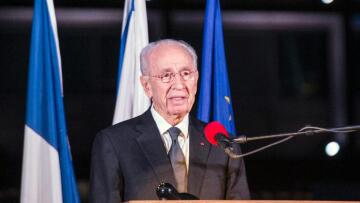 Στο νοσοκομείο με προβλήματα στην καρδιά ο Σιμόν Πέρες 