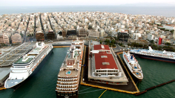 Δεκτή από το ΤΑΙΠΕΔ η βελτιωμένη προσφορά της Cosco για τον ΟΛΠ