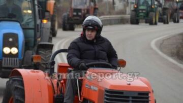 Βίντεο: Ο Γκλέτσος πήρε το τρακτέρ και πήγε στο μπλόκο