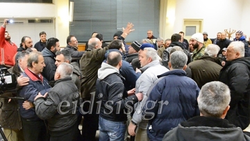 Οι αγρότες έδιωξαν κακήν κακώς δύο βουλευτές του ΣΥΡΙΖΑ