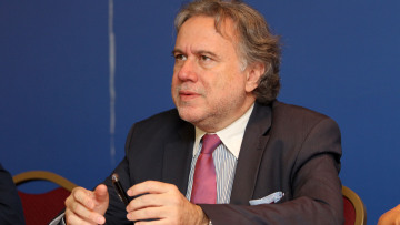 Κατρούγκαλος: Άνθρωποι σαν εμένα που έβγαζαν 60.000 ευρώ, θα έχουν θέμα