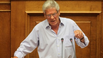 Μπαλαούρας: H κυβέρνηση θα πληρώσει λεωφορεία για να κατέβουν οι αγρότες στο Σύνταγμα 