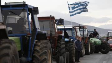 Μπλόκο από τους αγρότες και στο Κορωπί