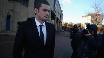 O Ανταμ Τζόνσον ήξερε πως είμαι 15 χρονών! 