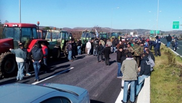 «Ναι» στο διάλογο με τον πρωθυπουργό από τους αγρότες στις Μικροθήβες