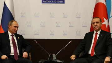 Τύμπανα πολέμου: Η Ευρώπη προειδοποιεί για σύρραξη Τουρκίας-Ρωσίας