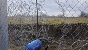 Ουγγαρία: Ο φράχτης του Ορμπάν γεμίζει... τρύπες!