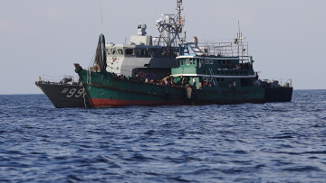 Στόλτενμπεργκ: Πίσω στην Τουρκία οι πρόσφυγες που διασώζει το ΝΑΤΟ