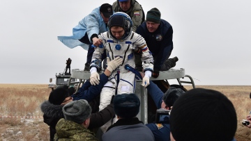 Επέστρεψε στη Γη, μετά από έναν χρόνο στο διάστημα, ο αστροναύτης Σκοτ Κέλι