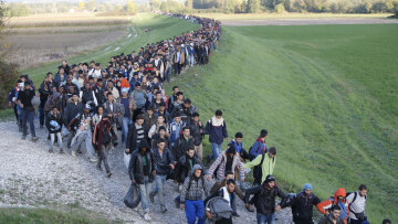 Και νέοι περιορισμοί στην υποδοχή προσφύγων από τη Σλοβενία - Αντιδρά η Σερβία