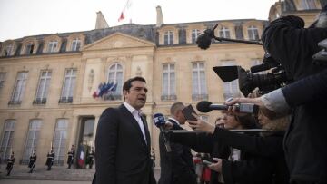 Τσίπρας από το Παρίσι: Να ενισχύσουμε την συμμαχία των προοδευτικών δυνάμεων 