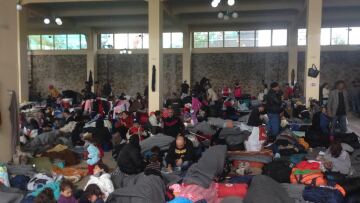 Σχεδόν 4.000 οι πρόσφυγες και μετανάστες στον Πειραιά