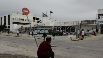 Στον «αέρα» η φιλοξενία προσφύγων και μεταναστών στο Ελληνικό 