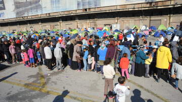 Ασφυκτιούν τα νησιά - Πάνω από 6.000 οι εγκλωβισμένοι πρόσφυγες