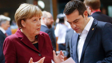 Μπαράζ επαφών Τσίπρα για Wikileaks και αξιολόγηση