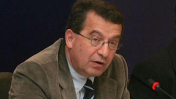 Ρουμπάτης για Wikileaks: Μόνο με εντολή εισαγγελέα οι παρακολουθήσεις