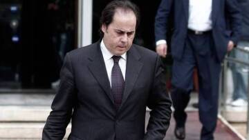 ΣΥΡΙΖΑ κατά Παπασταύρου: Σε πόσες λίστες τελικά βρίσκεται το όνομά του;