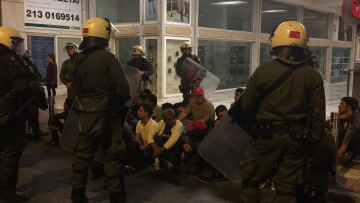 Πρόσφυγες προσπάθησαν να στήσουν σκηνές στο Σύνταγμα - Προσαγωγές από την αστυνομία