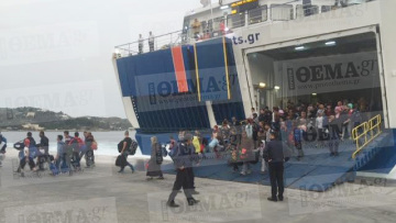 «Αναβρασμός» στη Λέρο για τη μεταφορά μεταναστών - «Εξαπατήθηκα» λέει ο δήμαρχος