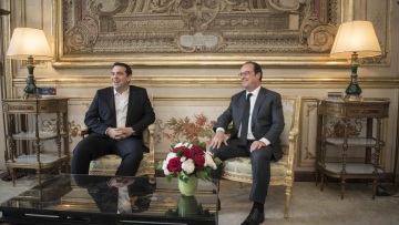 Ο γαλλικός Τύπος αγνόησε τη συνάντηση Τσίπρα-Ολάντ