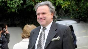 Πρόκληση: Ο Κατρούγκαλος εξαιρεί τους βουλευτές από τις περικοπές