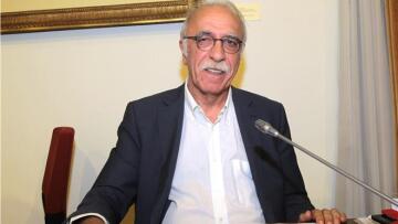 Αποκάλυψη Βίτσα: Η κυβέρνηση δρομολογεί το... προσφυγικό διαβατήριο