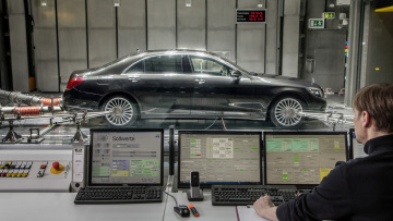 Οι Αμερικανοί "κολλάνε" και στην Mercedes...