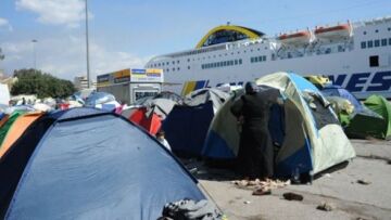 Εννιάχρονος Αφγανός χτυπήθηκε από μηχανή στο λιμάνι του Πειραιά