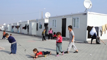 Σοκ στην Τουρκία: Συντηρητής προσφυγικού καταυλισμού βίαζε ανήλικα σε τουαλέτες!