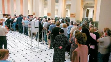 Με αυτή την τροπολογία παίρνουν πίσω το ΕΚΑΣ από 90.000 χαμηλοσυνταξιούχους