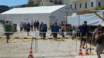 Σε απεργία πείνας για έβδομη ημέρα 50 πρόσφυγες στη Χίο