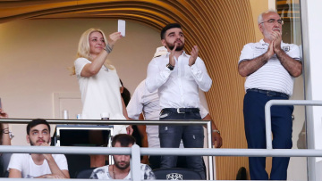 Λάμψη στον γάμο του γιου του Ιβάν Σαββίδη