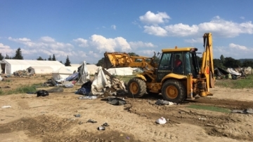 Πρόσφυγες σε όλη τη χώρα το σχέδιο της κυβέρνησης