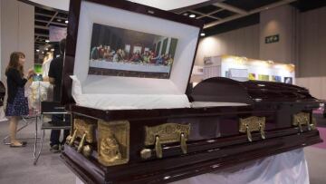 Ανατριχίλα:  Για πρώτη φορά έκθεση με φέρετρα στην Ελλάδα   