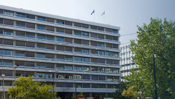 Έπεσε έξω 650 εκατ. ευρώ ο προϋπολογισμός σε τέσσερις μήνες