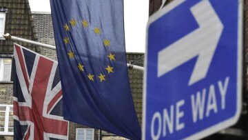 Οι υποστηρικτές του Brexit «κερδίζουν έδαφος», δείχνει νέα δημοσκόπηση