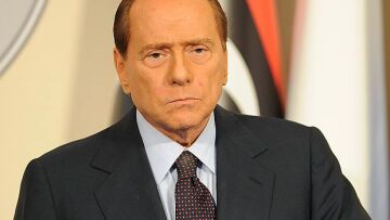 Σε επέμβαση αντικατάστασης αορτικής βαλβίδας θα υποβληθεί ο Μπερλουσκόνι