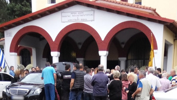 Σπαραγμός στη Γέφυρα Θεσσαλονίκης: Το τελευταίο «αντίο» στον 14χρονο Τάσο