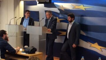 Ρέγκλινγκ: Θα συνεχίσουμε να δίνουμε δάνεια με ευνοϊκούς όρους στην Ελλάδα