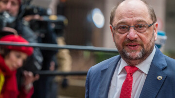 Σουλτς: Θλιβερό και επικίνδυνο το Brexit